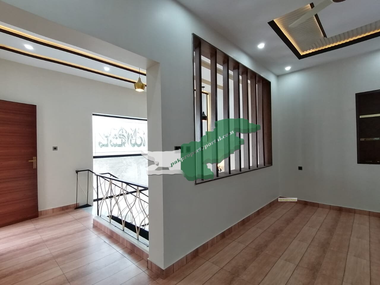 Brand New 10 Marla House located Phase 2, Citi Housing Society Gujranwala.