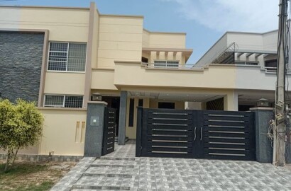 10 Marla Brand New House For Sale in Buch Villas Multan