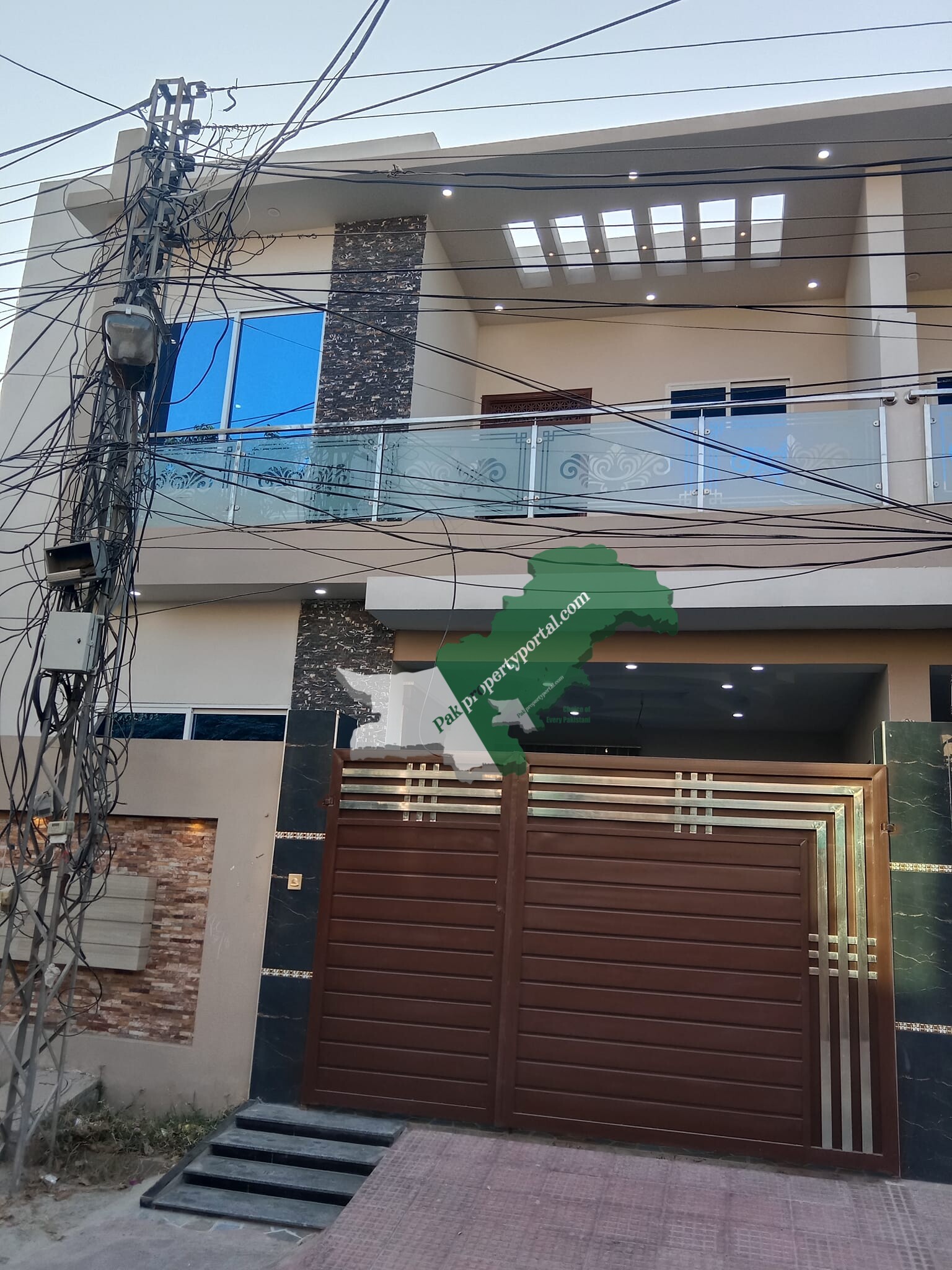 4.5 Marla Brand New House For Sale in Shalimar Colony Multan