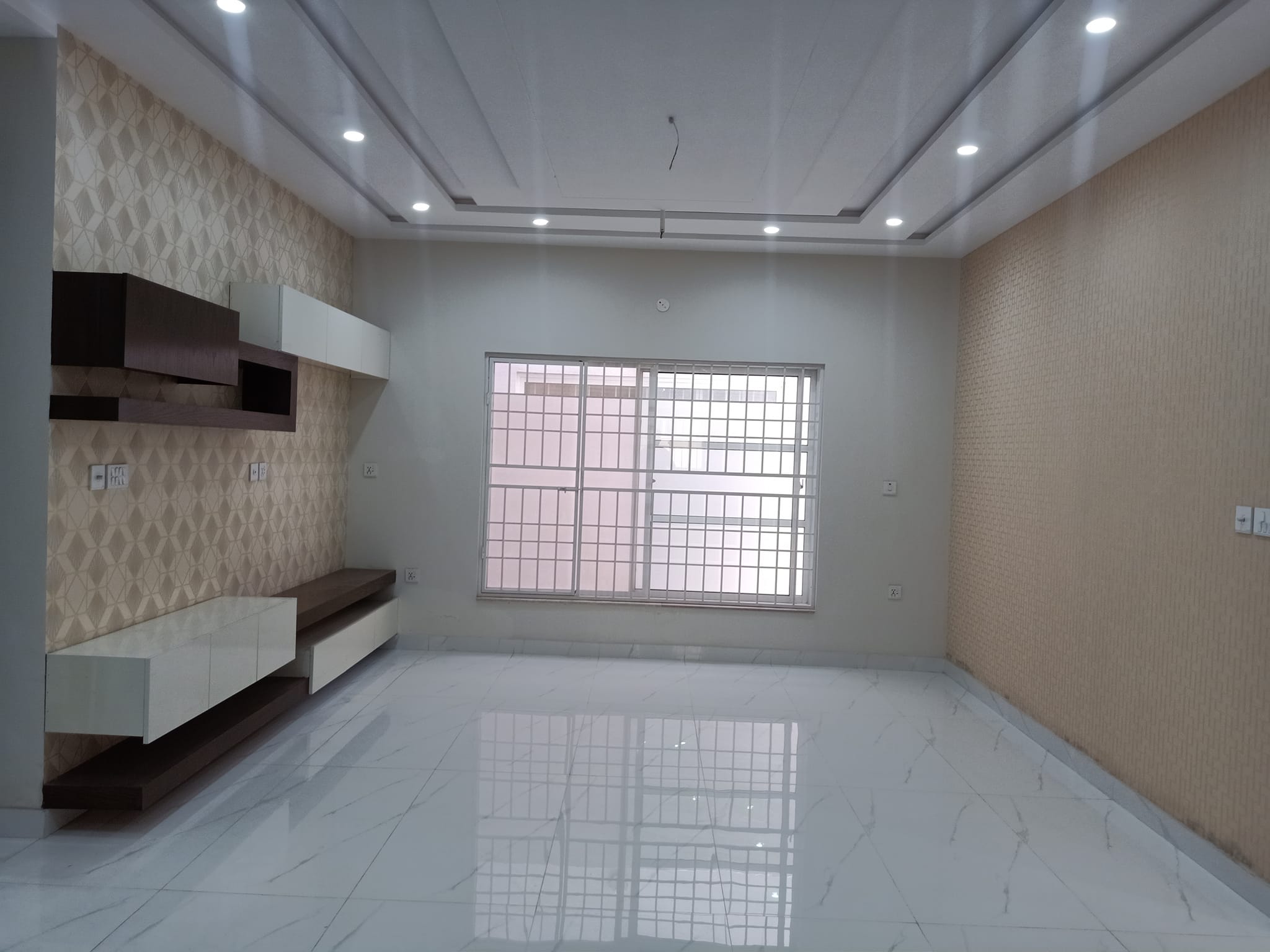 10 Marla Brand New House For Sale in Buch Villas Multan