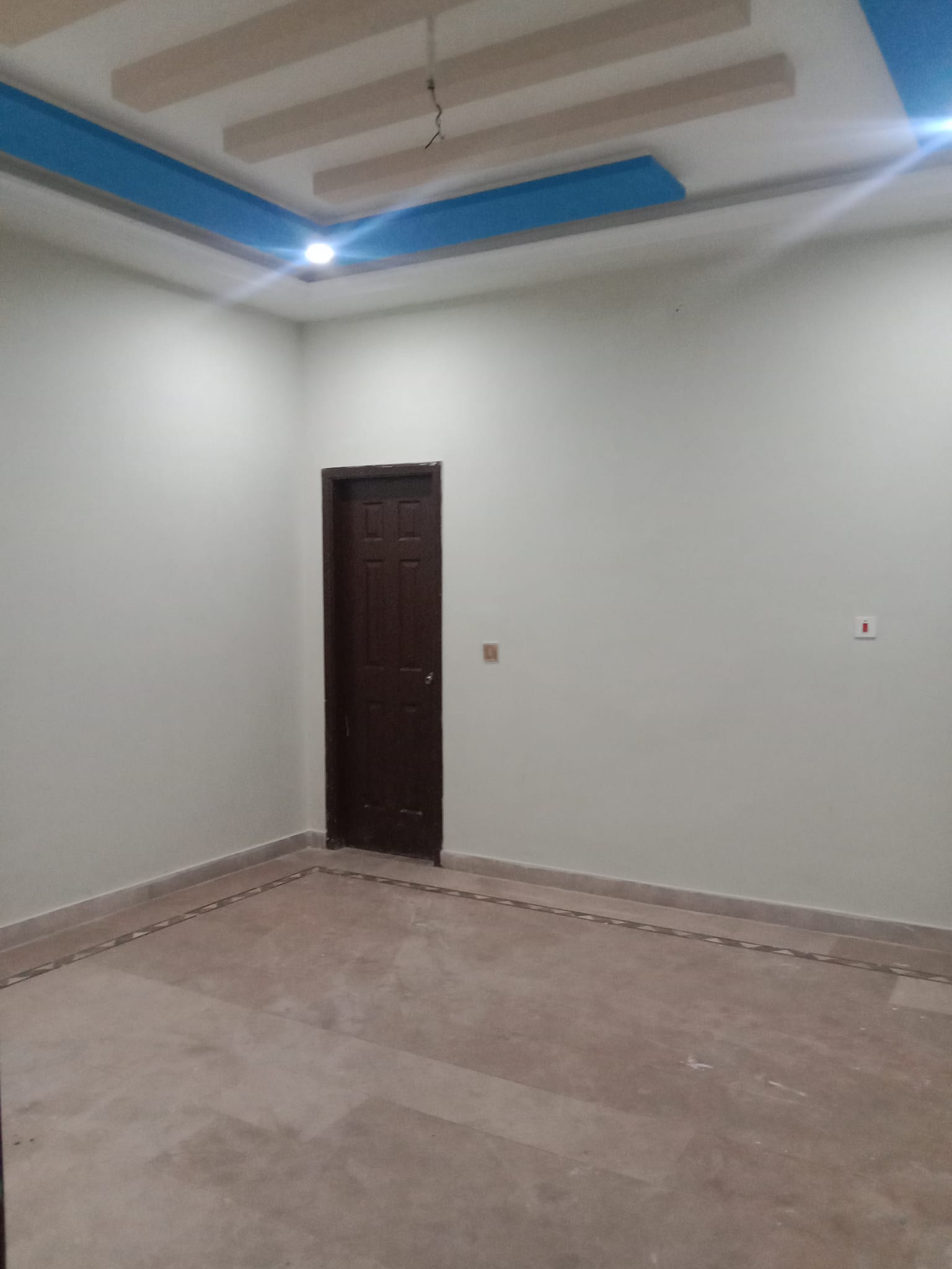 5 Marla's upper portion available for rent in Bahadur pur Multan