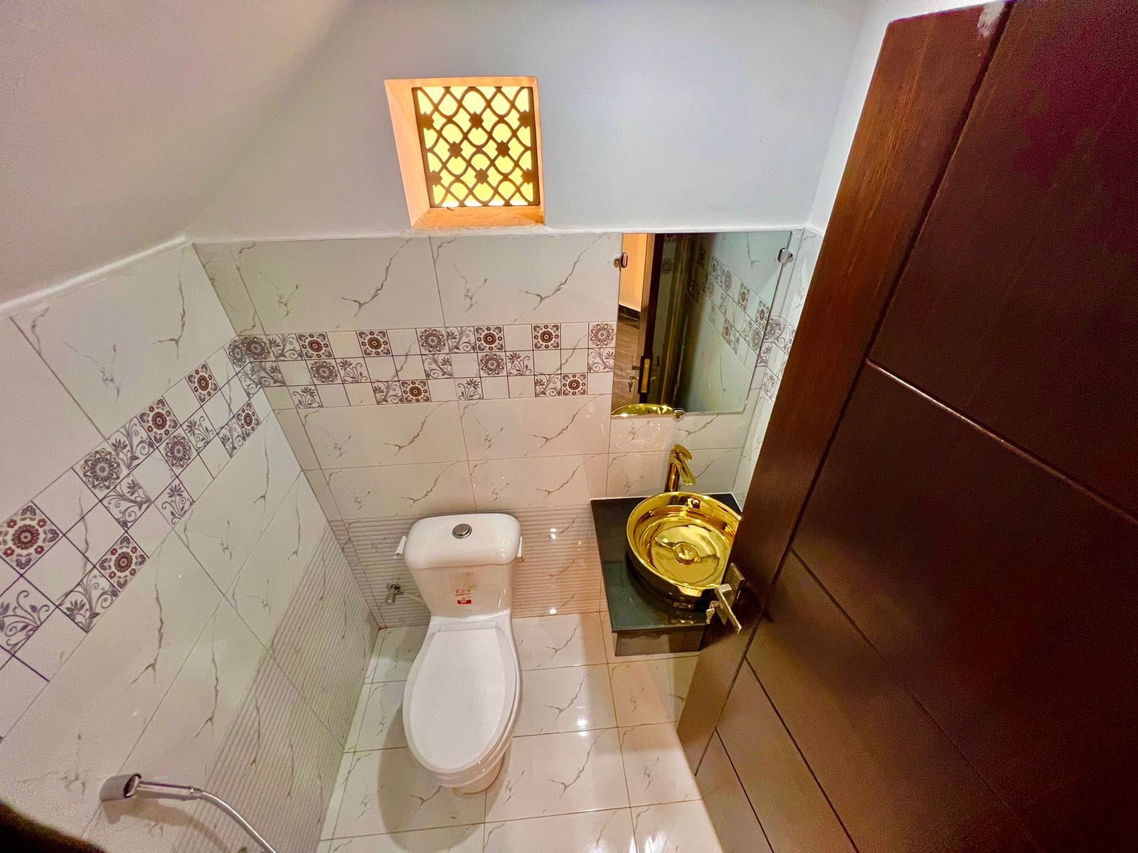 7.5 Marla luxurious house for sale in Buch villas Multan