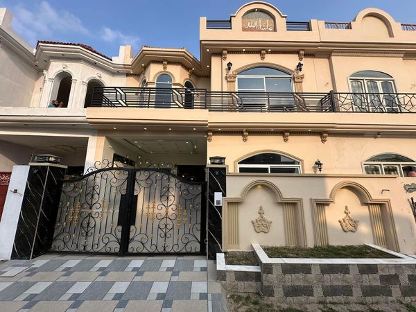 5 Marla Spanish House For Sale in Buch Villas Multan