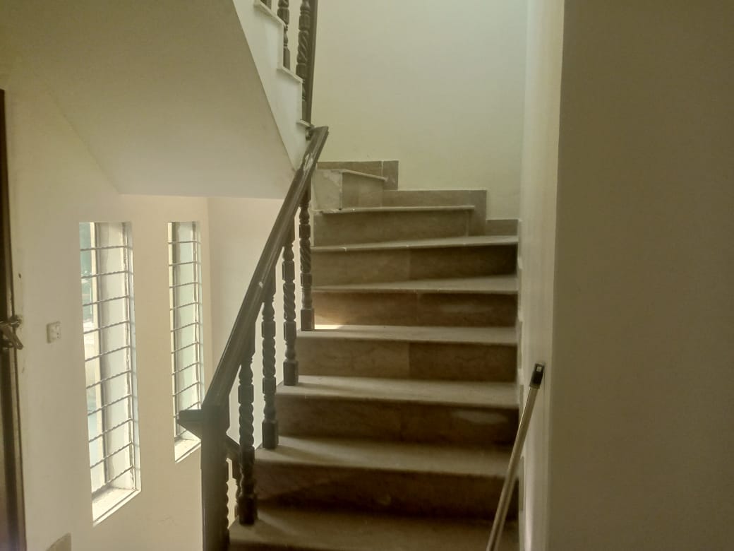 10 Marla Like A New Use House For Sale In Sector C Bahria Town Lahore