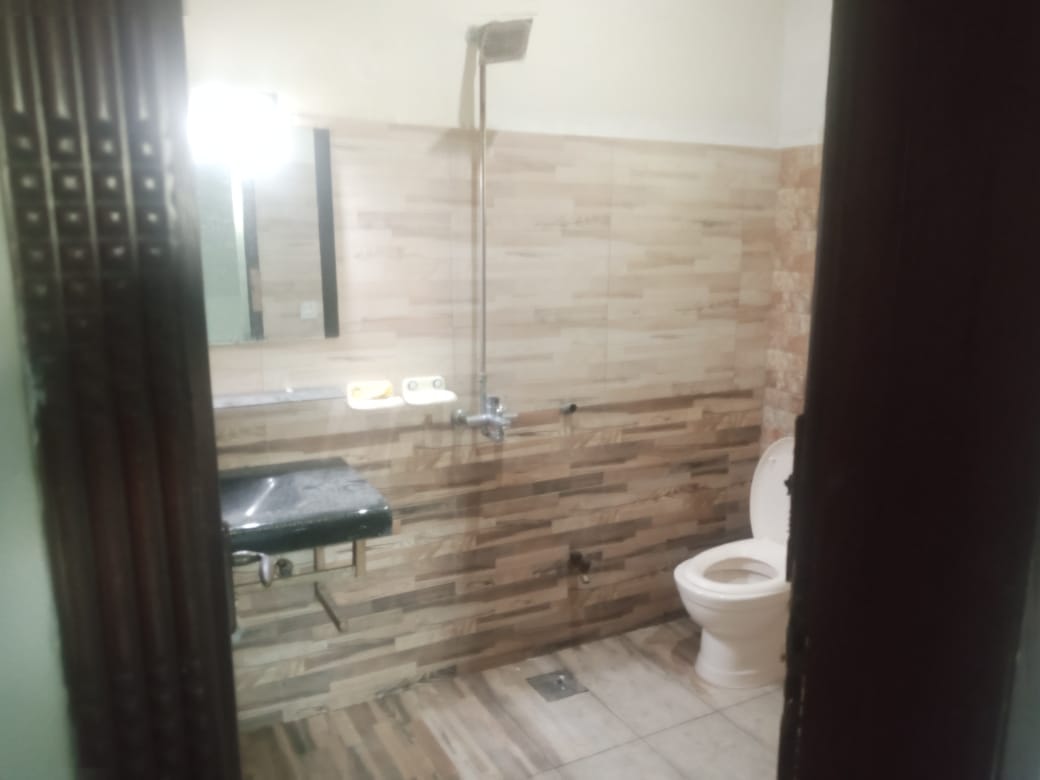 10 Marla Like A New Use House For Sale In Sector C Bahria Town Lahore